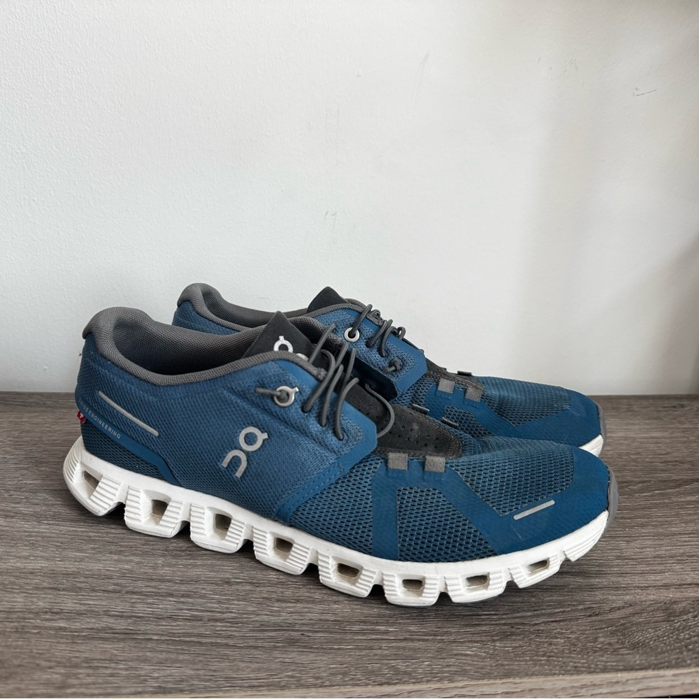 On Running Cloud 5 Stellar Eclipse Men's Size 7 W… - image 2